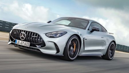 مرسدس بنز AMG GT