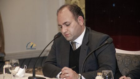 بابک صدرایی