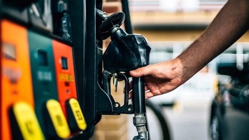 واردات بنزین