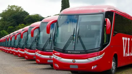 اتوبوس وارداتی