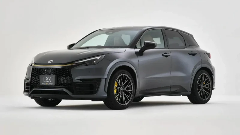لکسوس LBX