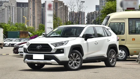 تویوتا Rav4 advanture plus 2.0