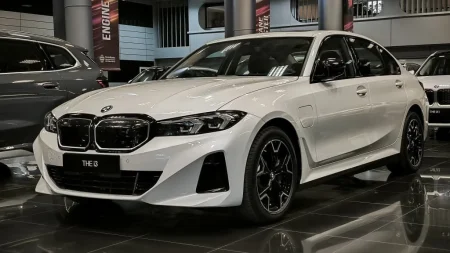 ب‎ام‌و i3-اتومدیا