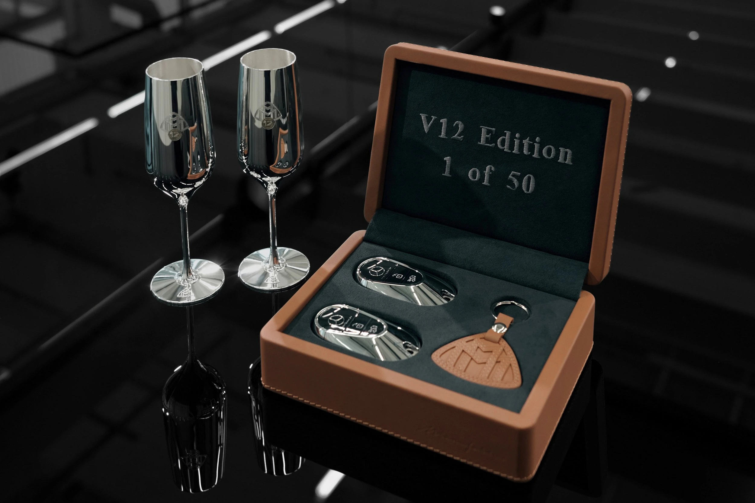 مرسدس میباخ V12