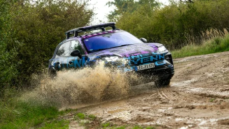 پورشه کاین برقی