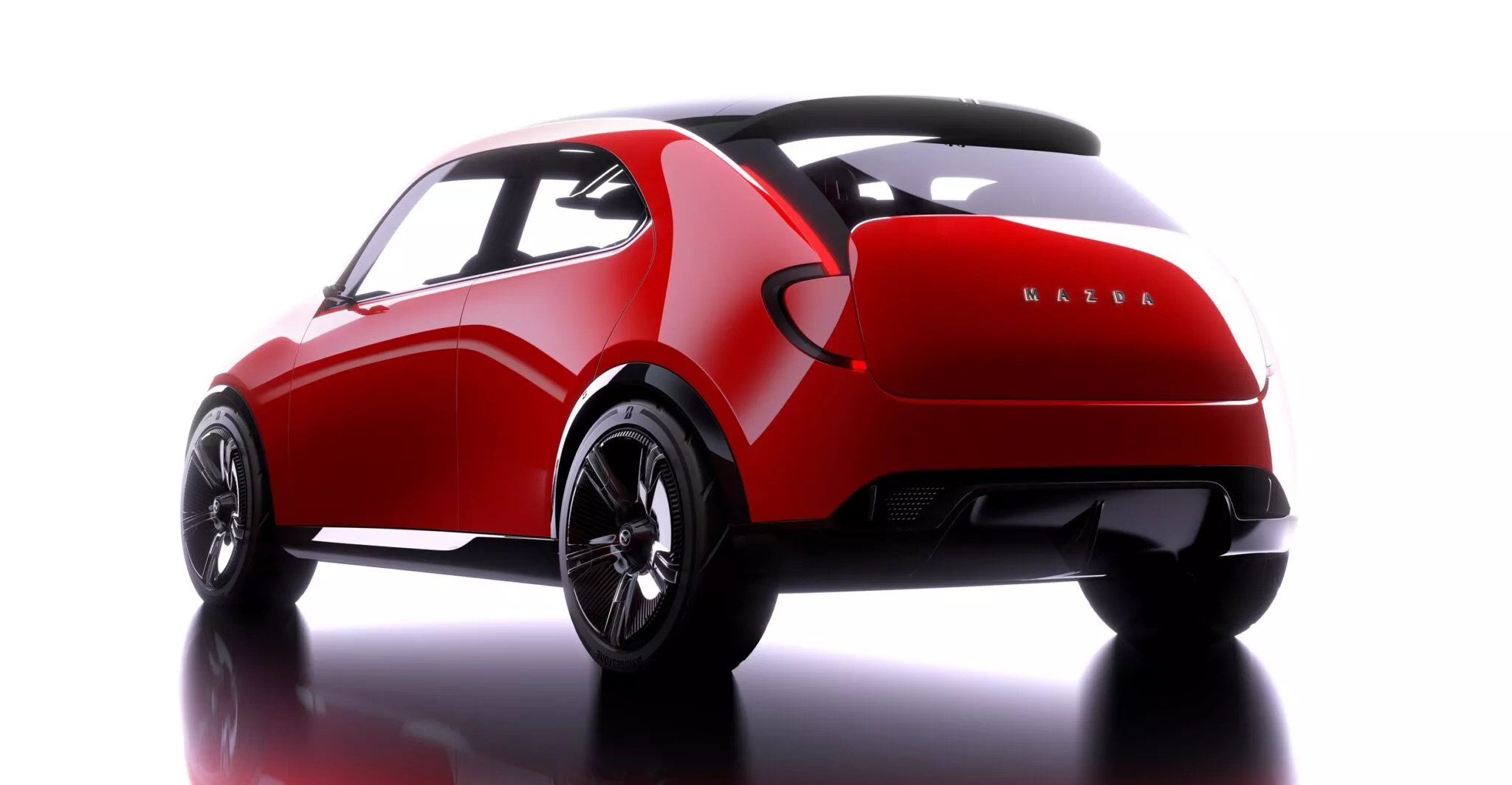 نمای عقب مزدا ویژن X کامپکت