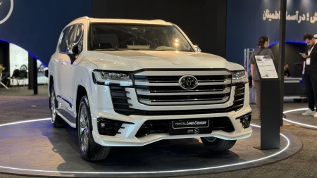 تویوتا لندکروزر