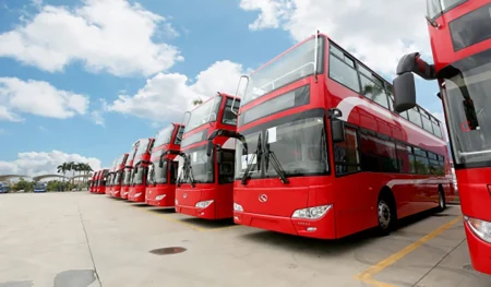 اتوبوس های دو‌کابین چینی