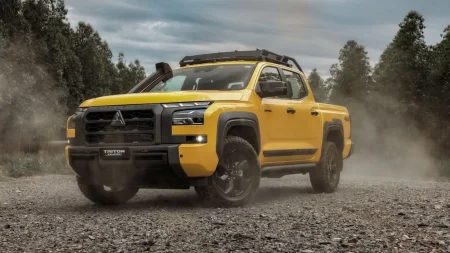 پیکاپ میتسوبیشی تریتون ساوانا