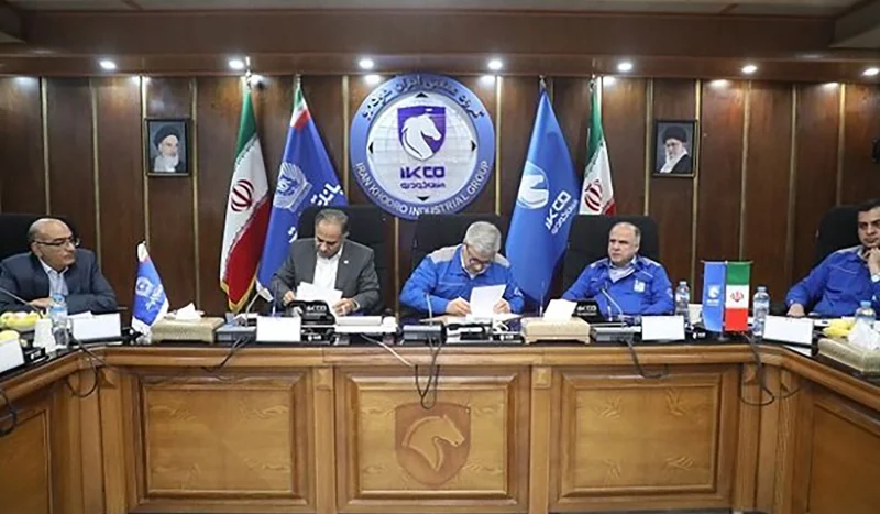 تفاهم‌نامه ایران‌خودرو و بانک تجارت