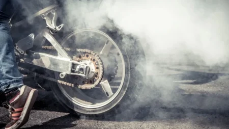آلودگی ناشی از دود موتورسیکلت‌ها