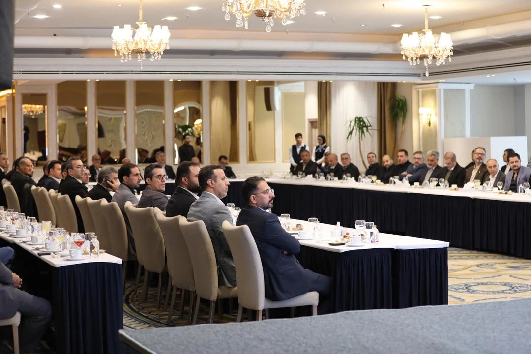 نشست مشترک بهمن موتور با مشتریان